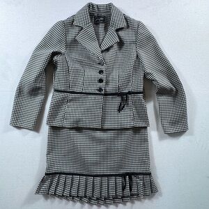 Vintage Sweet Suit Petite Houndstooth 2-Piece Skirt Suit Size 8P | Ribbon Trim